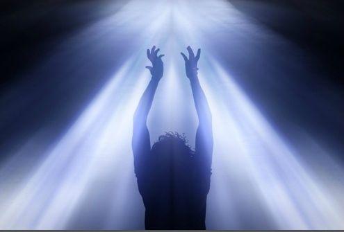La gloire sur l adore